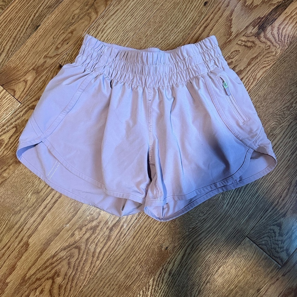 Lululemon tracker short